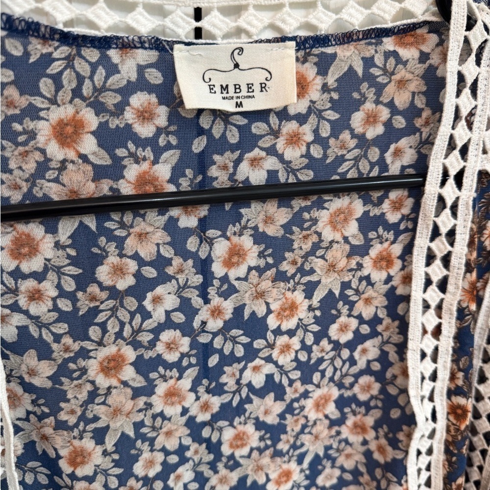 Floral Cottagecore Blue and White Open Cardigan with Lace Size M. - Picture 2 of 5